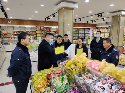 市市場監管局開展專項抽查 筑牢塑料制品與藥品零售質量安全防線